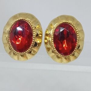 * vintage large red stone oval gold tone clip on earrings